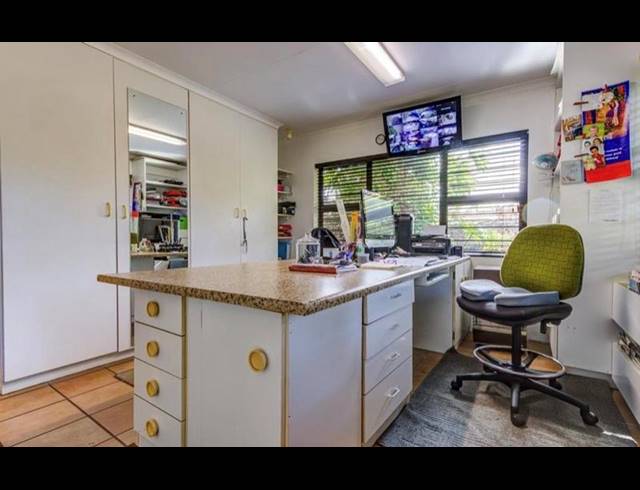 4 BEDROOM HOUSE FOR SALE IN BIRCHLEIGH